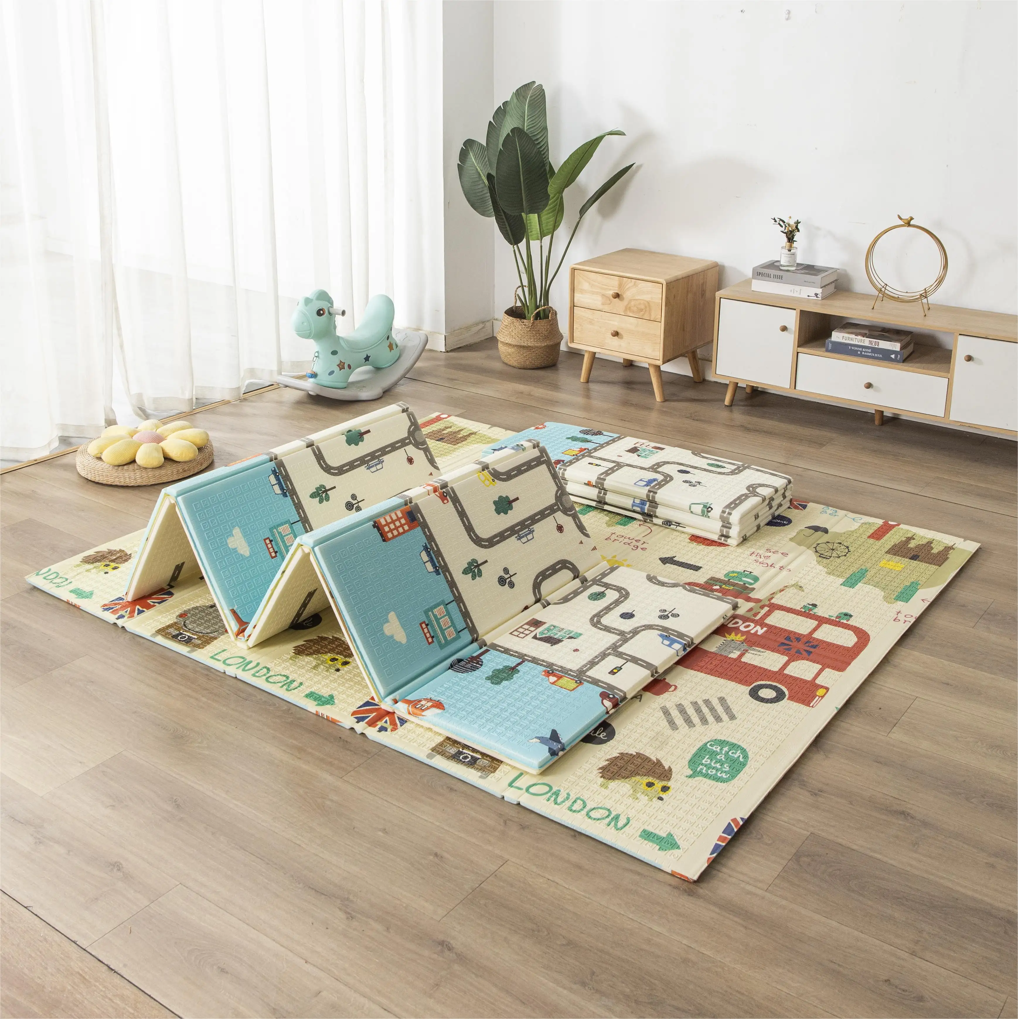 dječja sklopiva dvostrana podloga za igru 150x180cm.