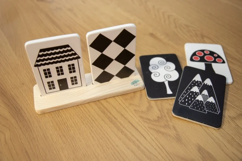 image00037 Senzorne kontrastne kartice – personalizirani set za novorođenčad